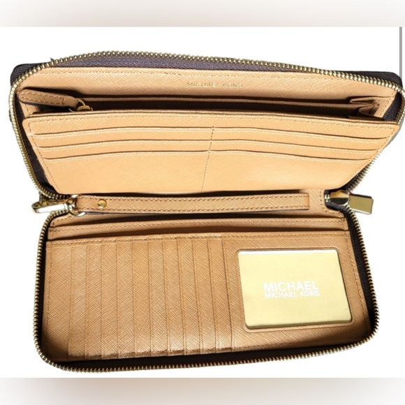 Michael Kors Studded Travel Continental Wallet - Picture 2 of 14